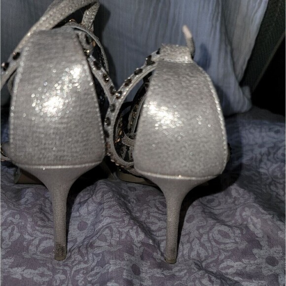 Jennifer Lopez heels - Picture 4 of 7